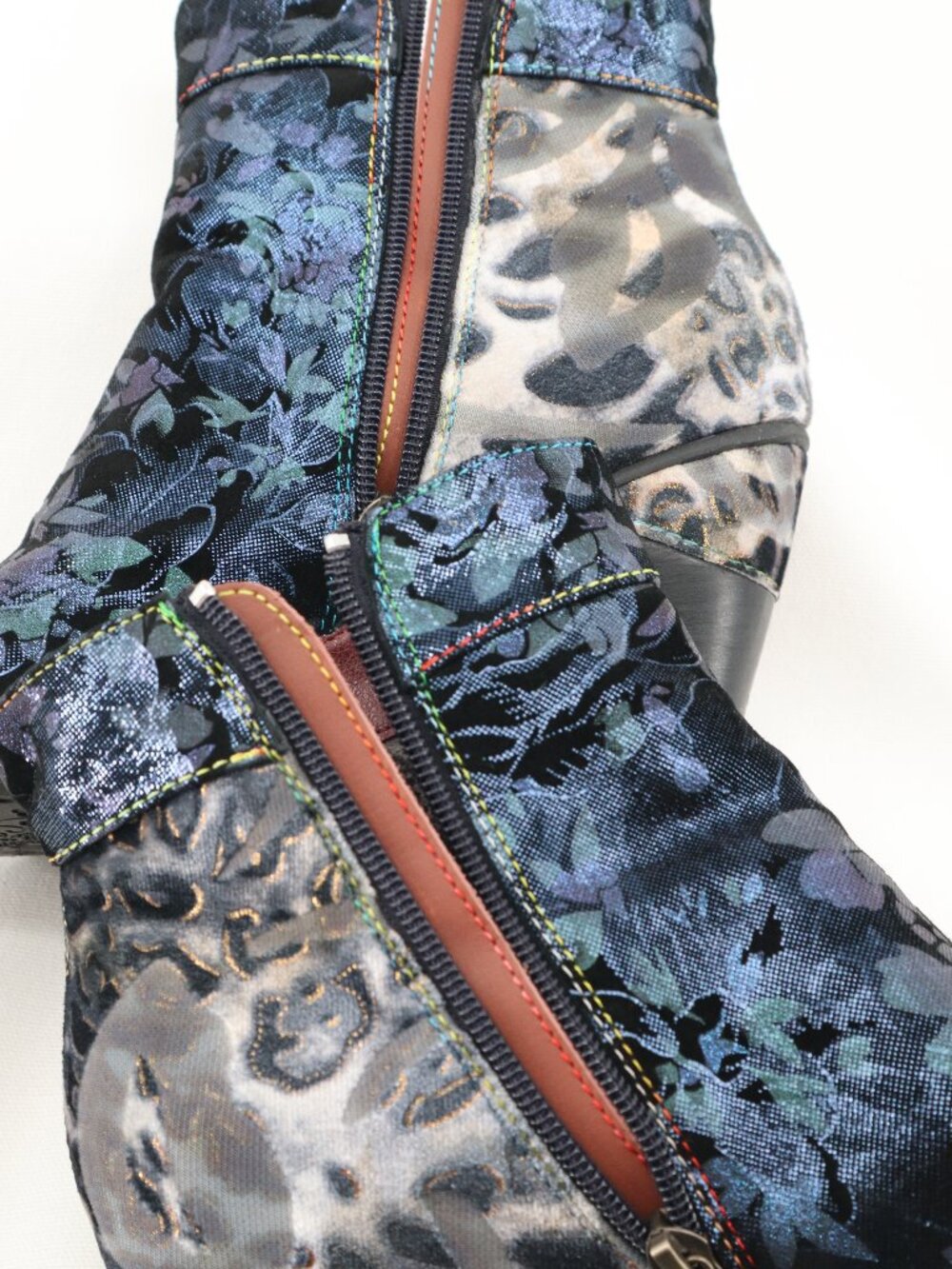 L’Artiste Dessa Hand Painted Leather Leopard Floral Booties EU 39 US 8.5 - Picture 7 of 12